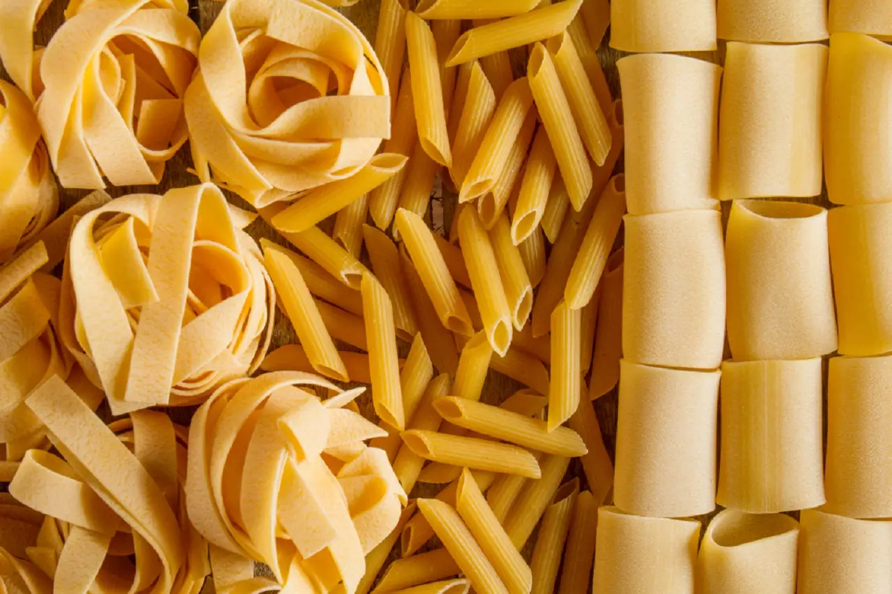 Non abbinare mai questi alimenti alla pasta: ecco cosa succede al tuo metabolismo