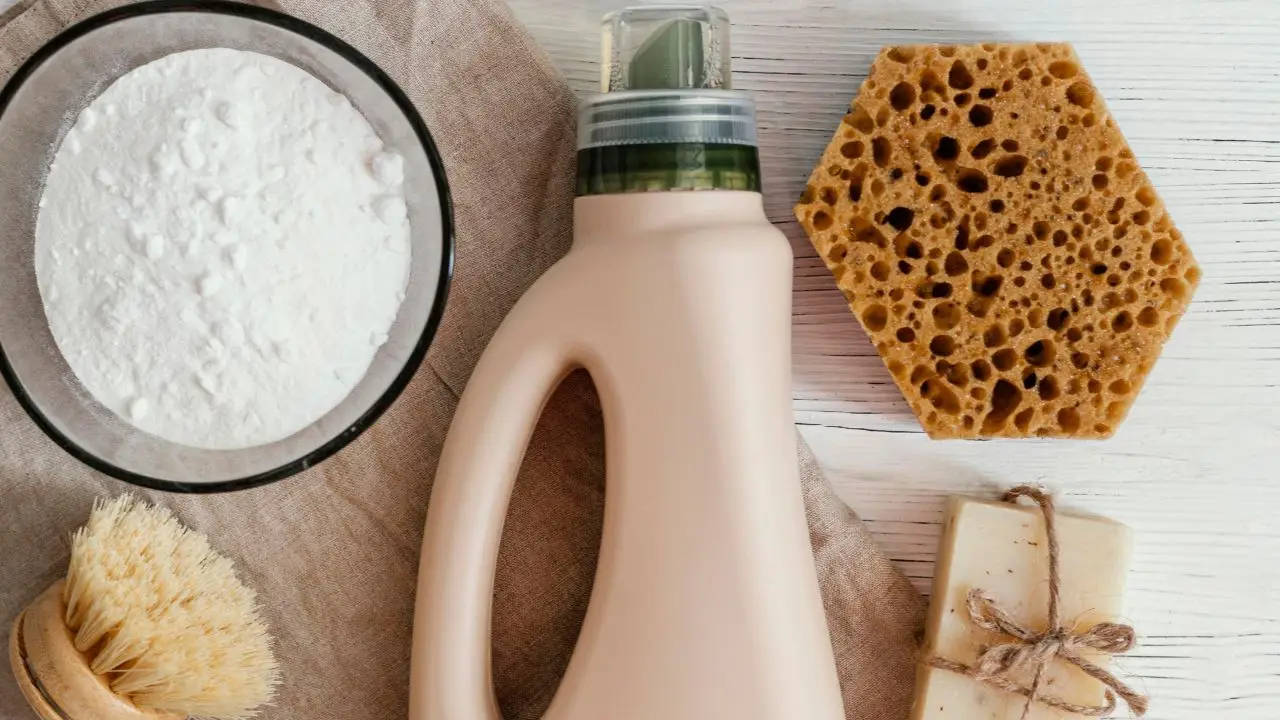 Il detersivo per lavatrice che profuma di più: ecco quale scegliere per un bucato impeccabile